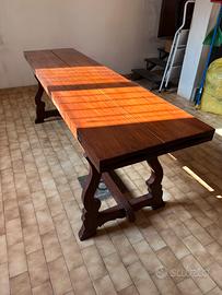 Tavolo in legno