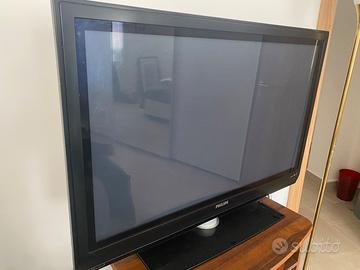 TV Philips 42" Modello: 42PFP5332/10
