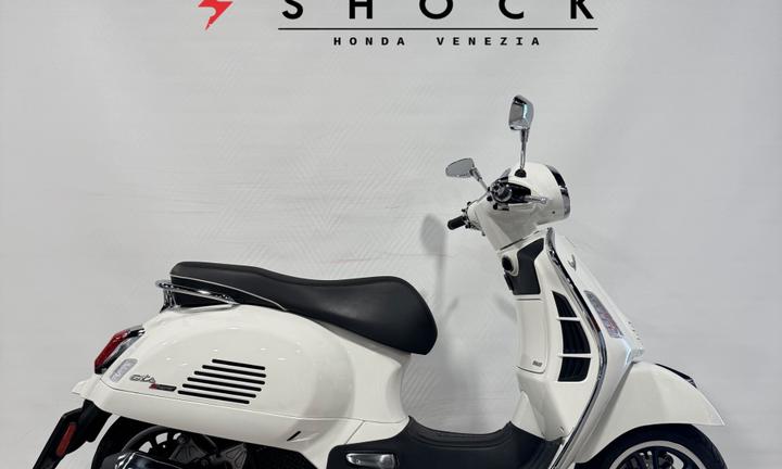 Piaggio Vespa 125 GTS SUPER