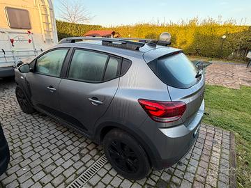 Dacia sandero 1.0 GPL sinistrata