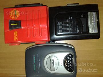 3 Walkman a cassetta e 2 radio AM FM