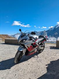 Honda Cbr600F da vetrina! 