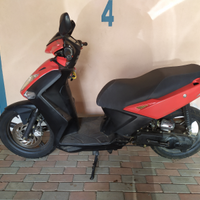 Scooter kymco