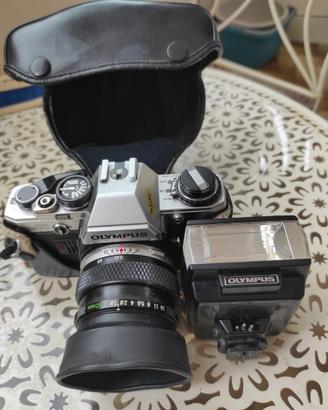 Macchina fotografrica Olimpus OM10