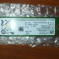 Memoria ram ddr4 Gb più hdd ssd nvme 512gb. 