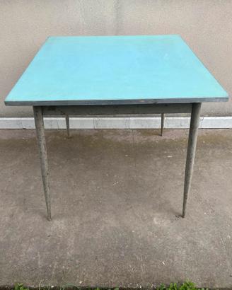 TAVOLO 80 x 80