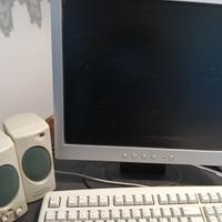  monitor  Acer con casse e tastiera