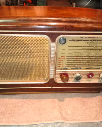 Radio a valvole Radiomarelli  anni 50