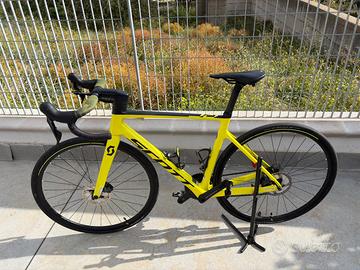SCOTT ADDICT RC 30 TAGLIA M 54