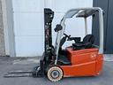 carrello-elevatore-elettrico-3-ruote-bt-cesab-c3-e