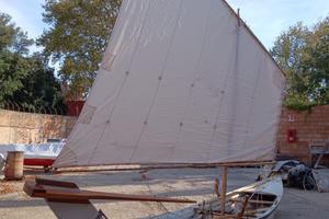 Sandalo a vela