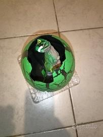 Uovo dinosauro giocattolo