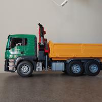 camion gru bruder 