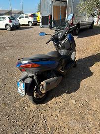 Yamaha xmax 300