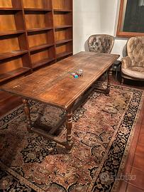 Scrivania in legno massello