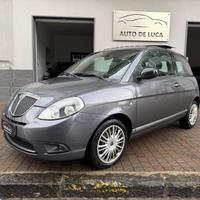 lancia ypsilon 1.3 mjet platino certificata tetto
