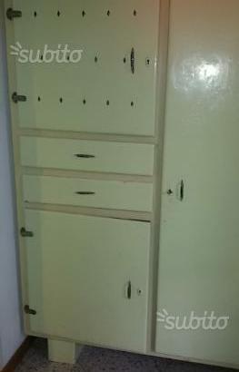 Mobile dispensa vintage