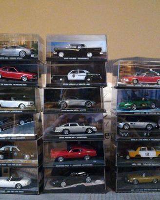 Modellini auto James Bond 007 a 20 euro l'uno 