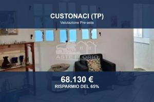 Immobile in asta di 568 m² con box auto a Custonac