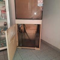 ACQUARIO CON MOBILETTO DI APPOGGIO