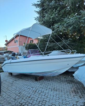 Barca RANIERI Azzurra motore fuoribordo