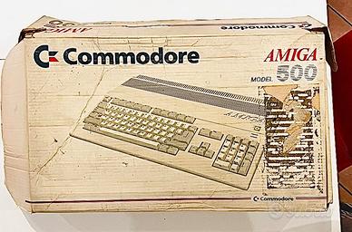 Amiga 500 con accessori e giochi