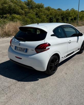 Peugeot 208 hdi 75 cv