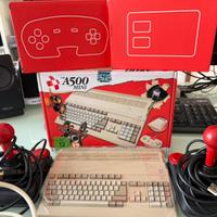 Amiga mini A500 come nuovo con 2 Joystick