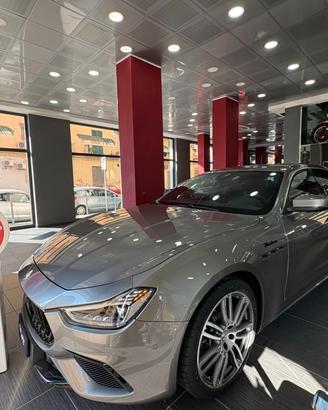 Maserati Ghibli 3.0 V6 Modena 350cv RWD auto ITALI