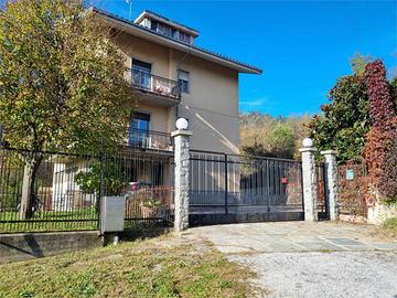 Casa indipendente soleggiata con giardino