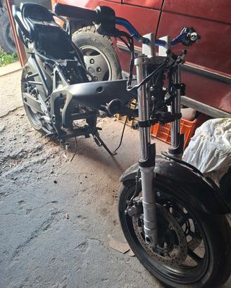 pezzi yamaha fz6 