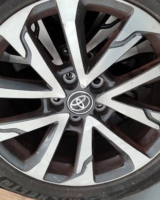 Cerchi originali Toyota 18” + Michelin Primacy 255