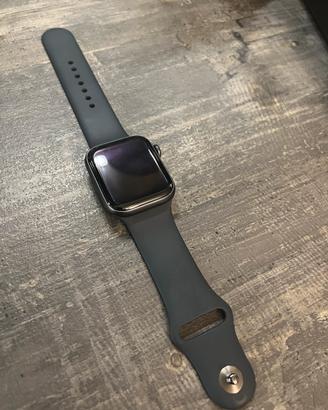 Apple Watch SE, GPS 44 mm - Batteria 100%