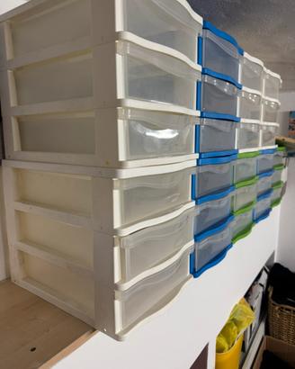Cassettiera Tontarelli in plastica con 3 cassetti