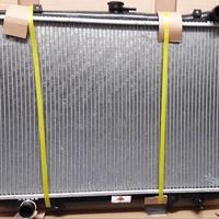 Radiatore Acqua motore nissan pick up 2140010g00