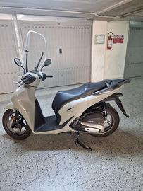 Honda Sh125i Grigia 2025