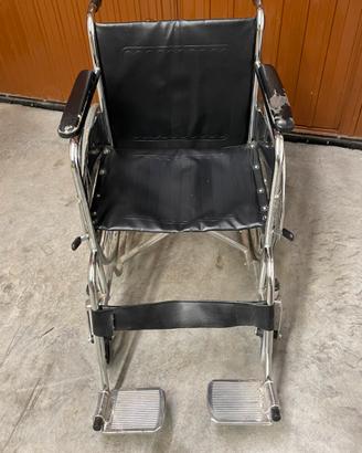 Carrozina per invalidi