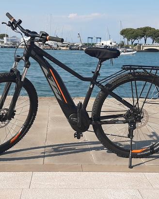 KTM mountain bike elettrica come nuova