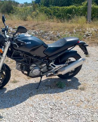 Moto Ducati Monster Dark