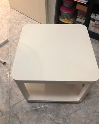 Tavolino con rotelle IKEA