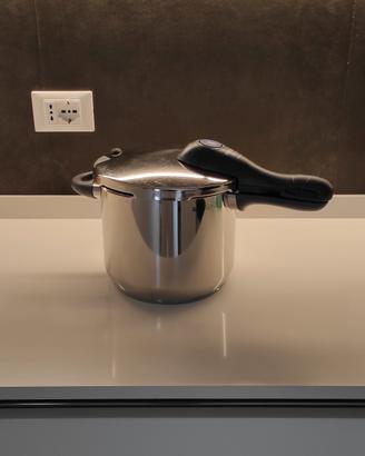 Pentola a pressione WMF 6 lt.