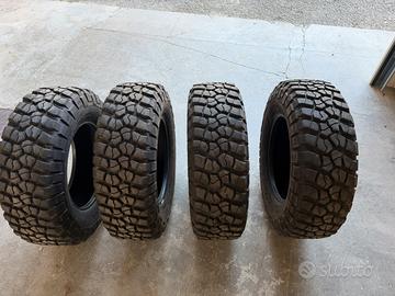 4 Gomme BFGoodrich KM2  R17( Jeep,Toyota,Nissan)