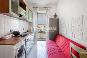 Monolocale in buone condizioni con balcone