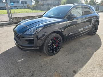 Porsche Macan gts 440 cv