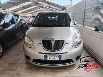 Lancia Ypsilon 1.2 Oro