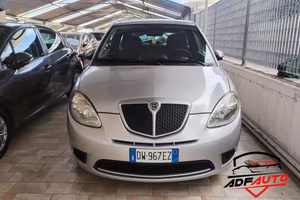 Lancia Ypsilon 1.2 Oro