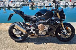 bmw s1000r 3800km 