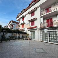 Villa plurifamiliare Via Enrico Fermi Rif.G2041 V