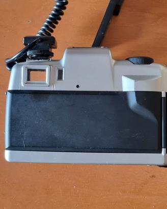 Fotocamera analogica vintage Canomatica con flash