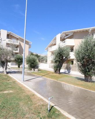 4 LOCALI A TORTORETO